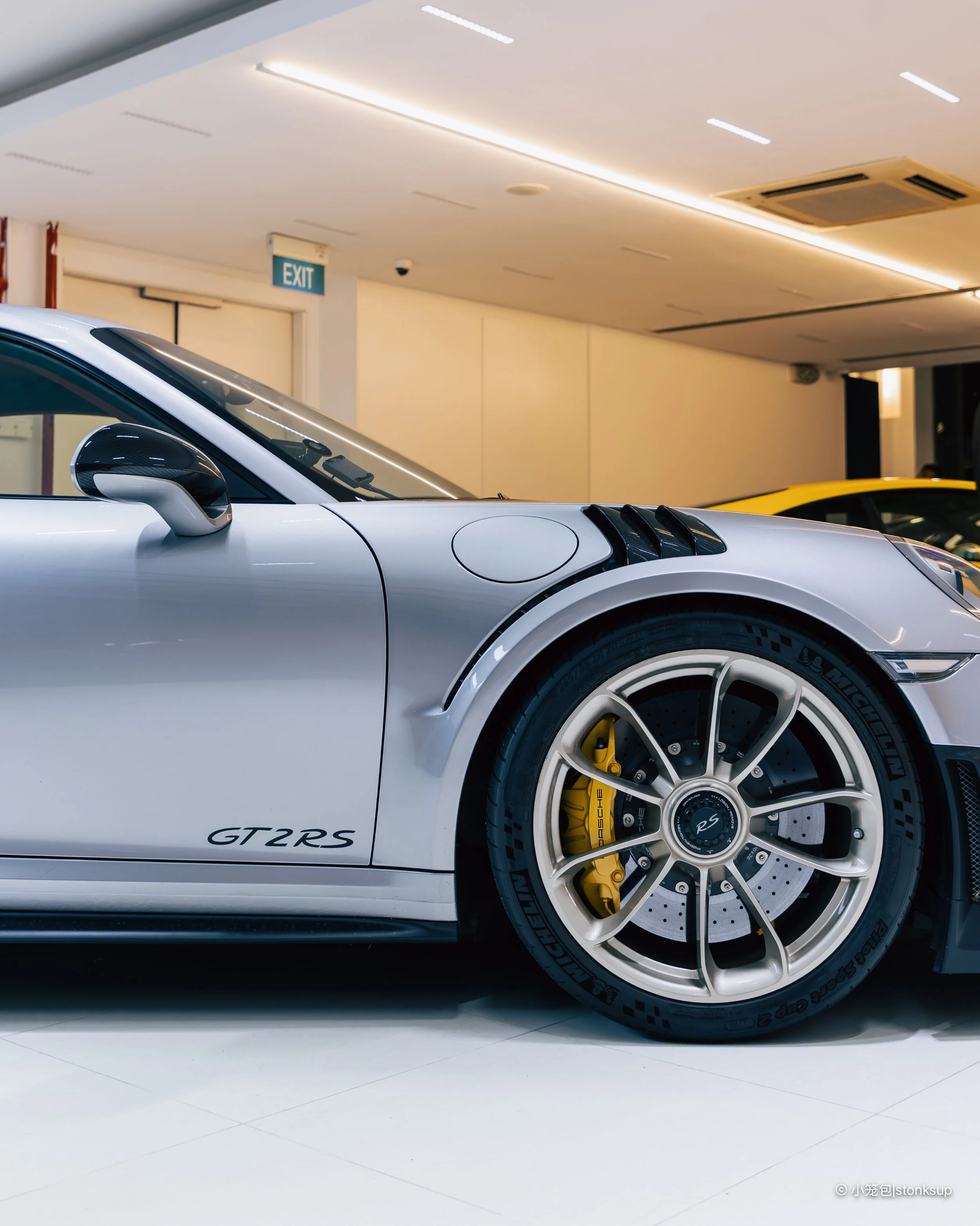 GT2RS-22.jpg