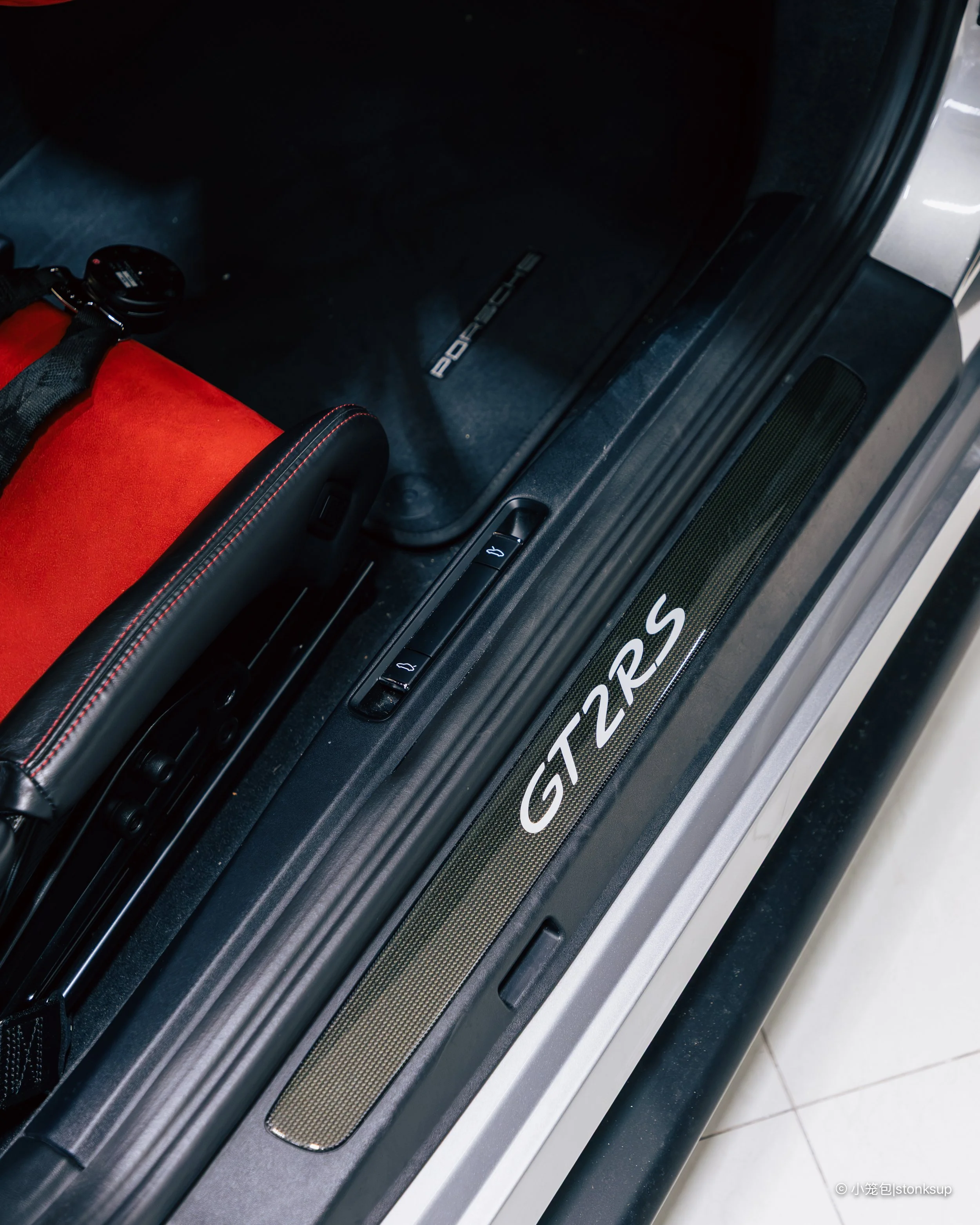 GT2RS-15.jpg