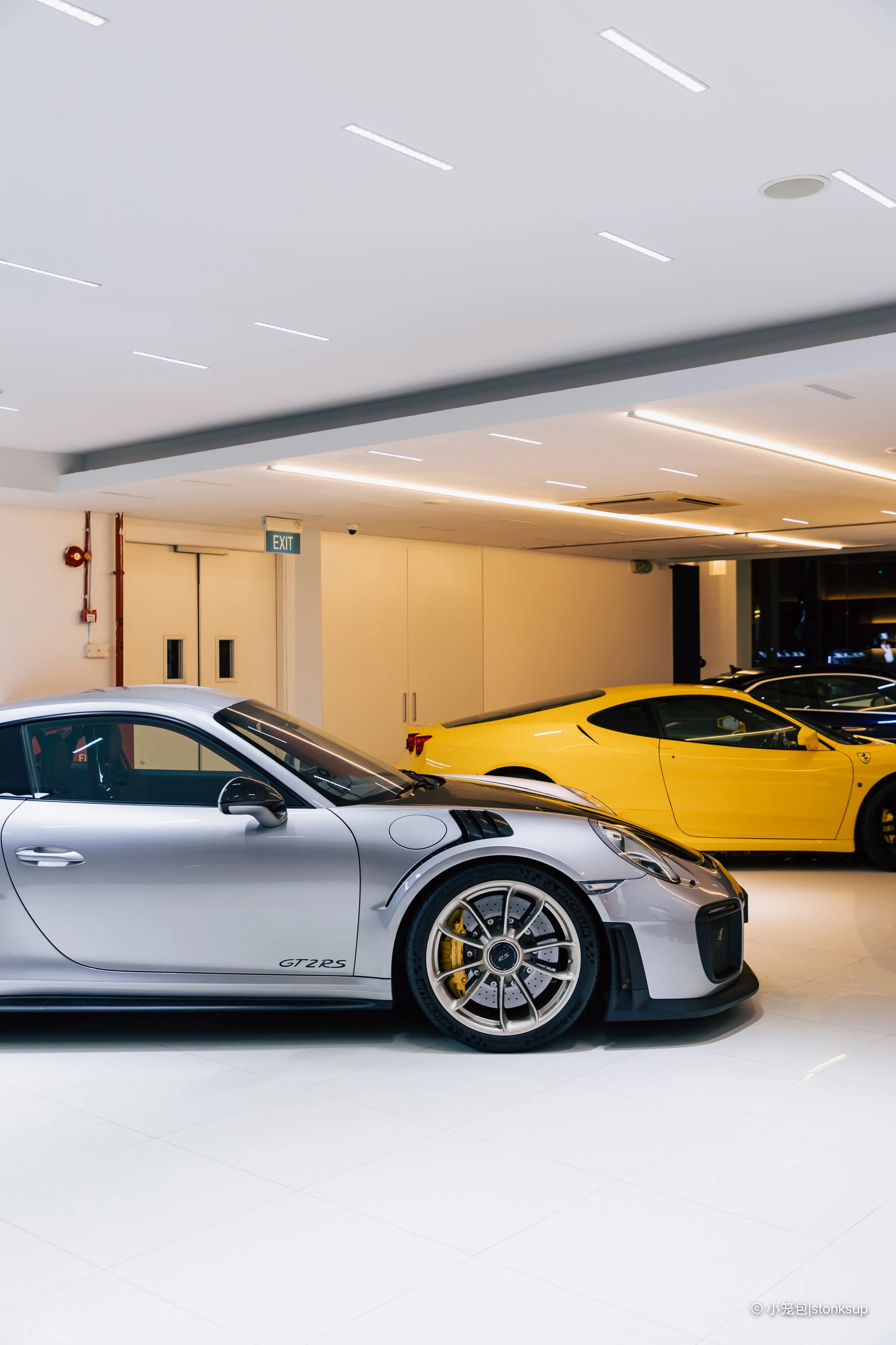 GT2RS-2.jpg