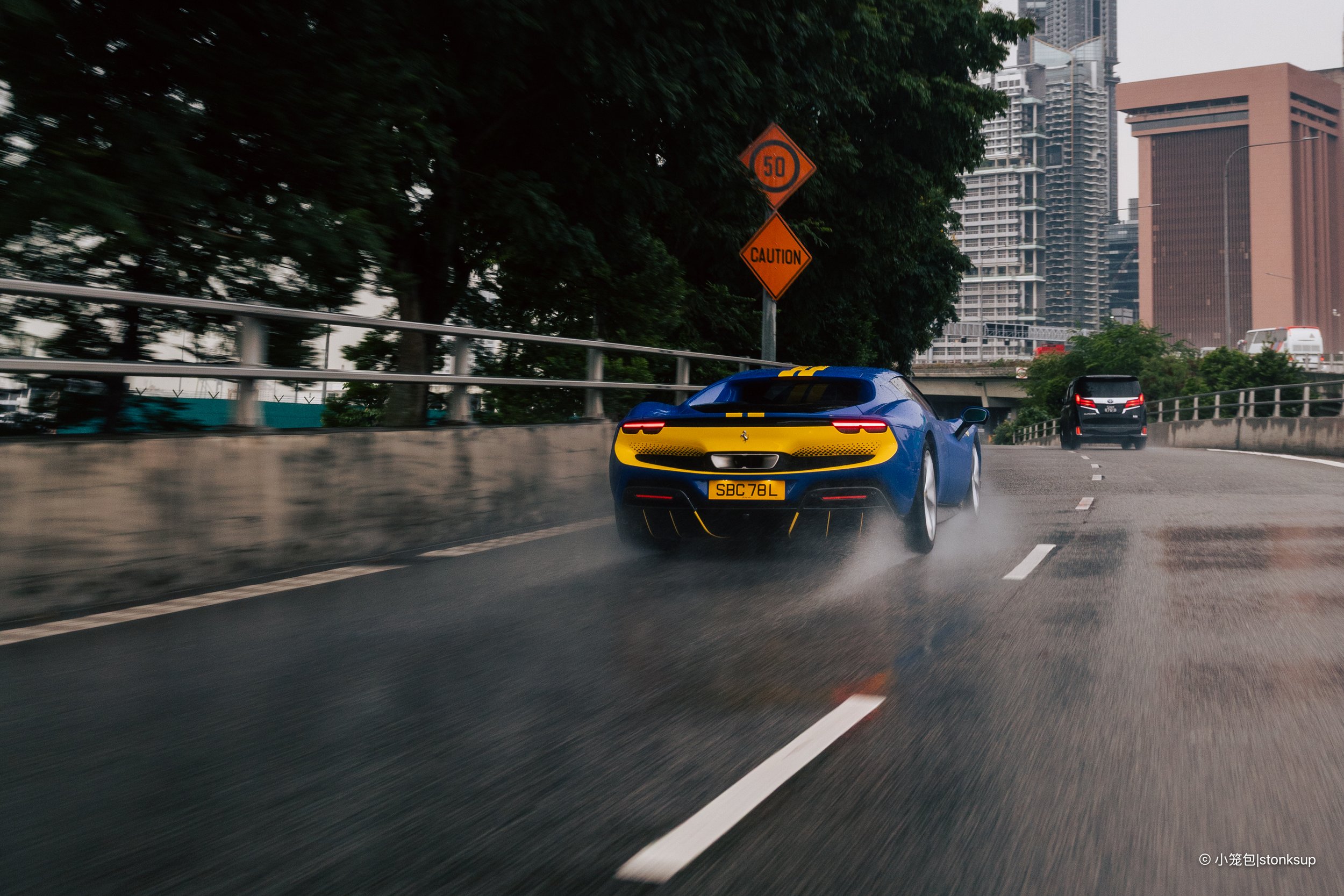 296GTB 21.4.26-W-2.jpg