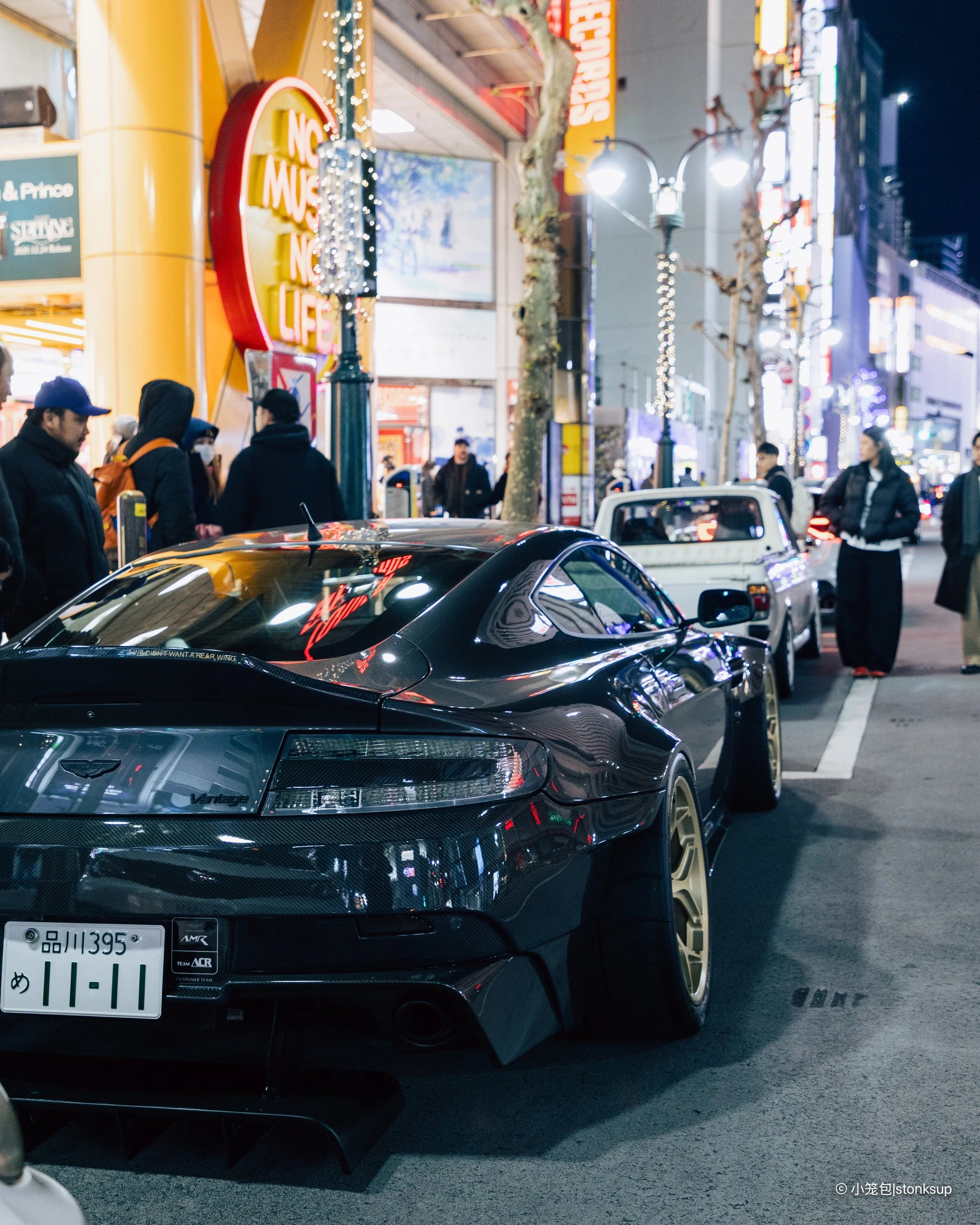 Aston Martin Vantage ACR-28.jpg