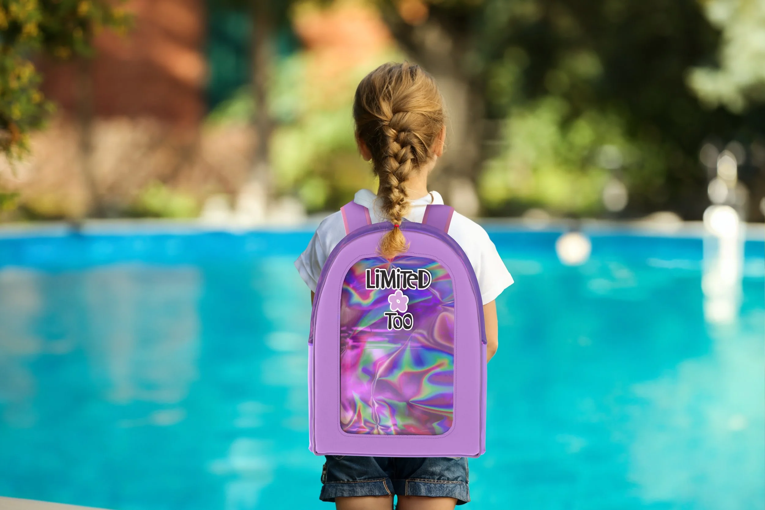 466401Backpack-girl.jpg