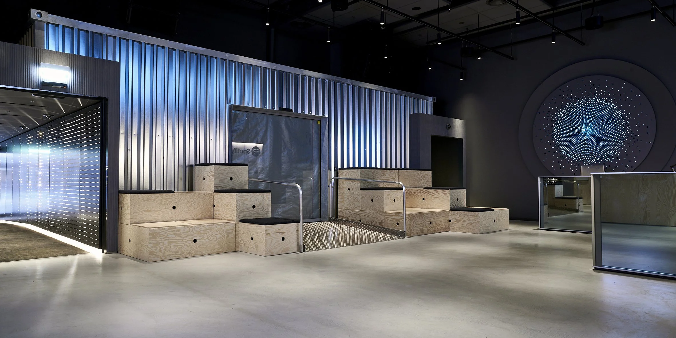 Photo Courtesy of Acrylicize Ltd