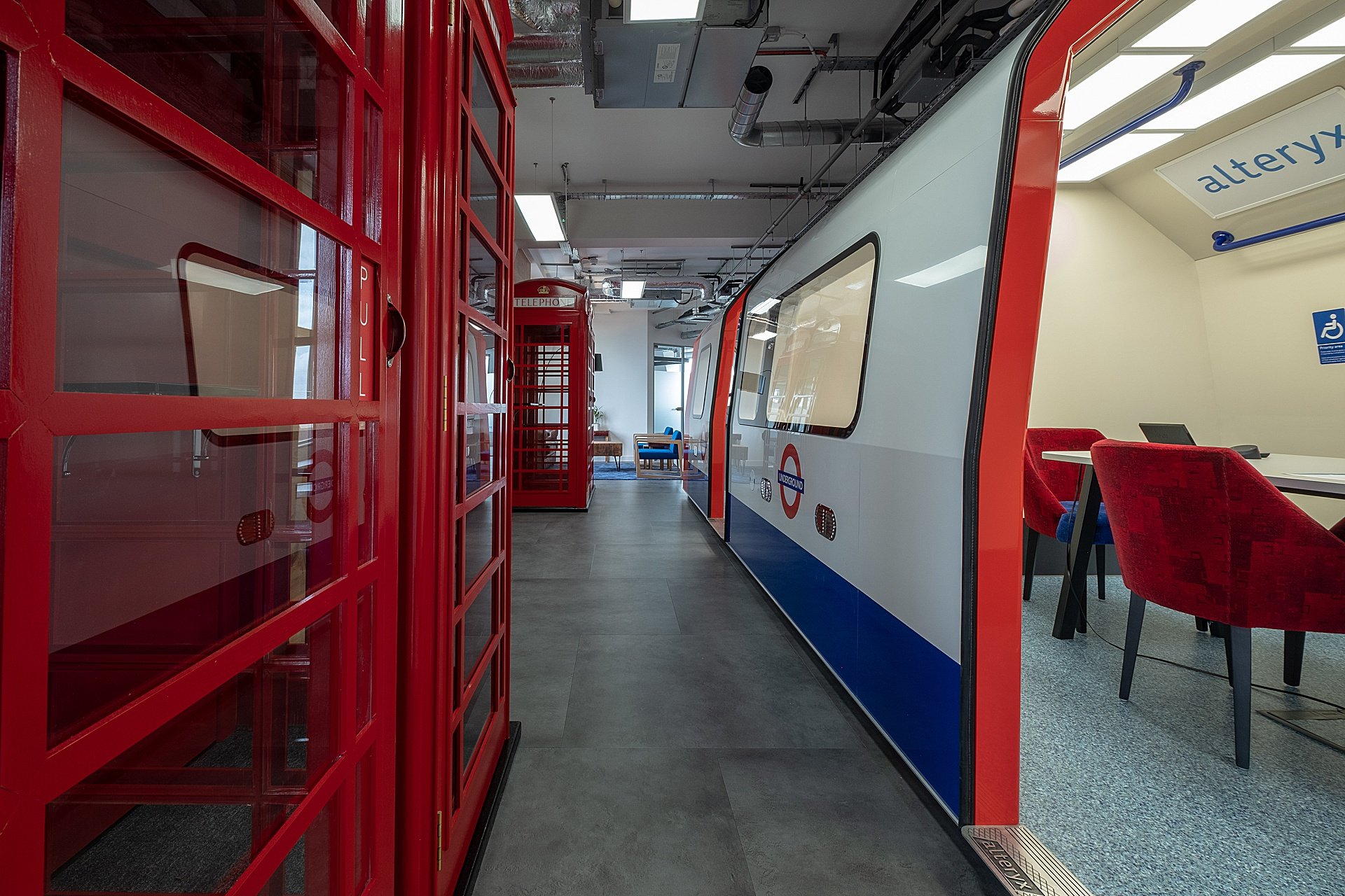 Photo Courtesy of Acrylicize ltd