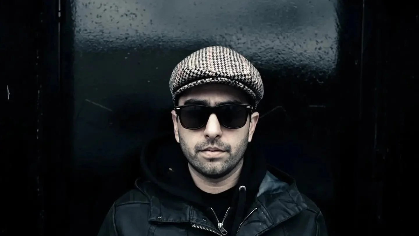 Soiree x Signal present: Taimur b2b Ostrich