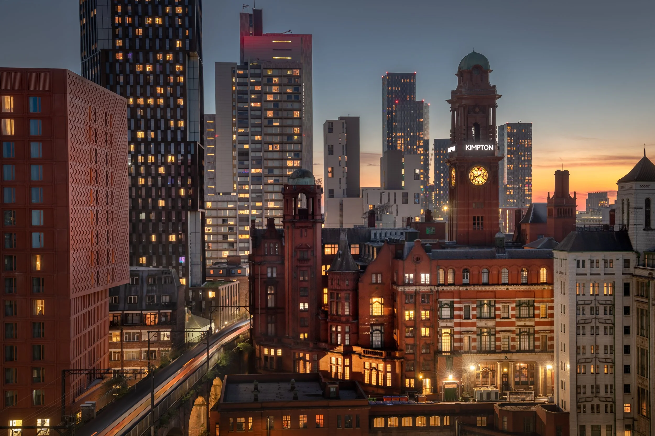 dinosaur-manchester-skyline-1186v2.jpg