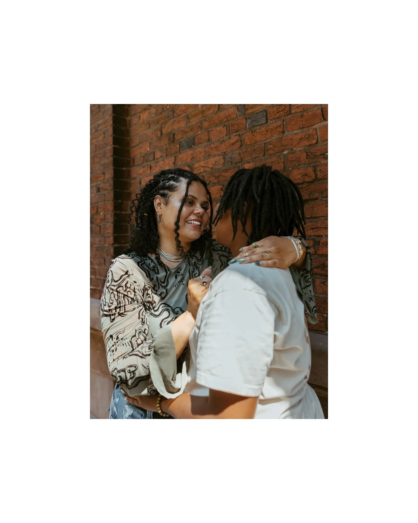 Spent some time with Ariel and Nikia a few weeks ago hanging out around Mount Vernon in Baltimore and it was such a carefree good time celebrating their love 🥹♥️ 
.
.
.
#baltimore #baltimorelove #baltimorephotographer #baltimorephotography #b