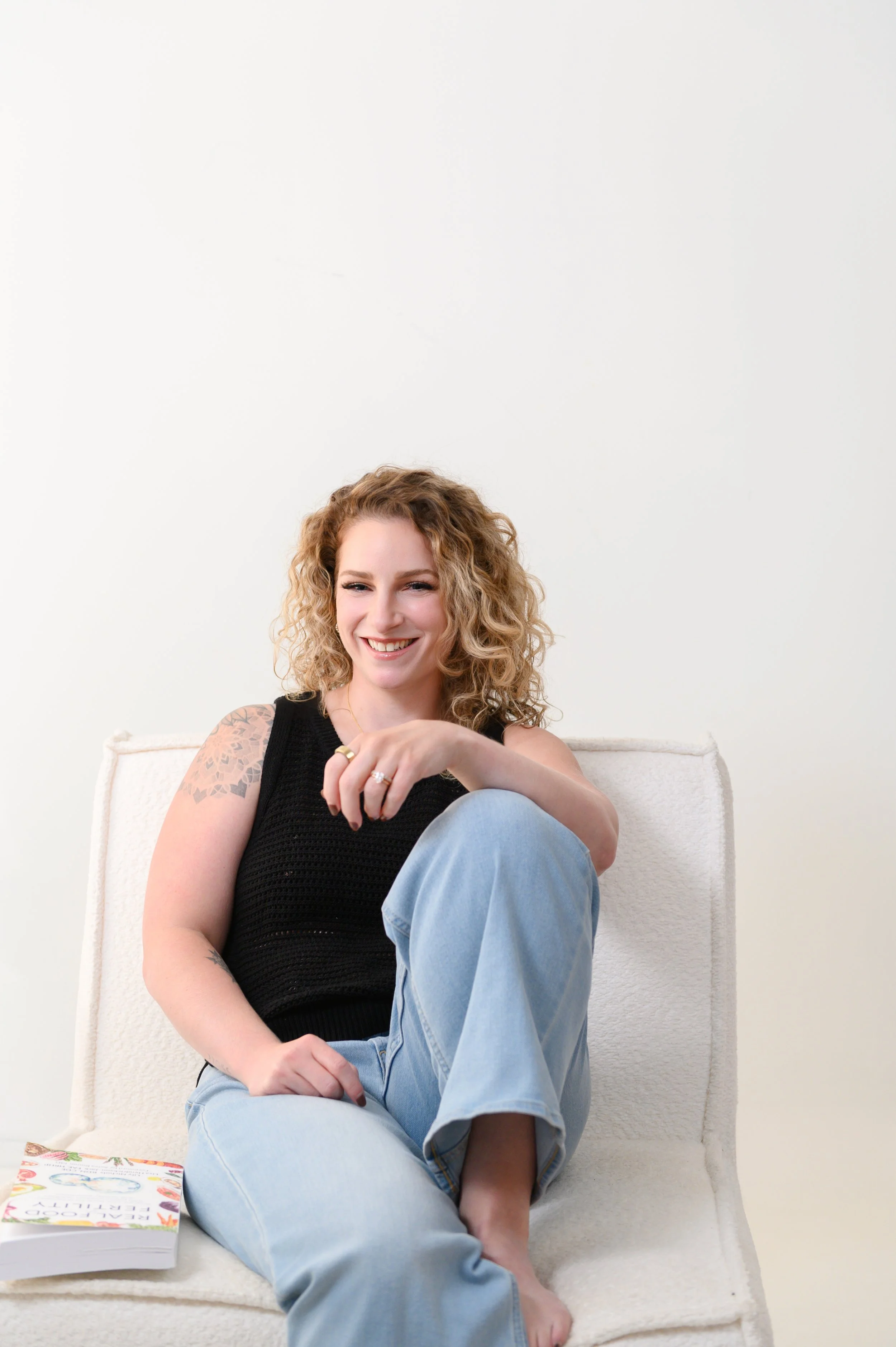 Vicky: Mini Brand Session