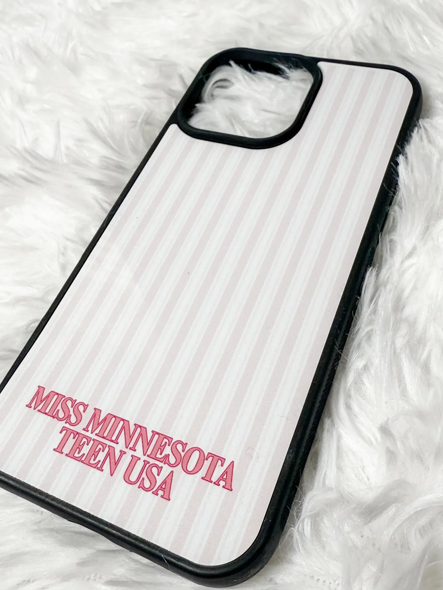 who&rsquo;s ready for new cases to drop? 🫧
&bull;
&bull;
&bull;
#crownedcreativeco #C3 #C3girl #smallbiz #shopsmall