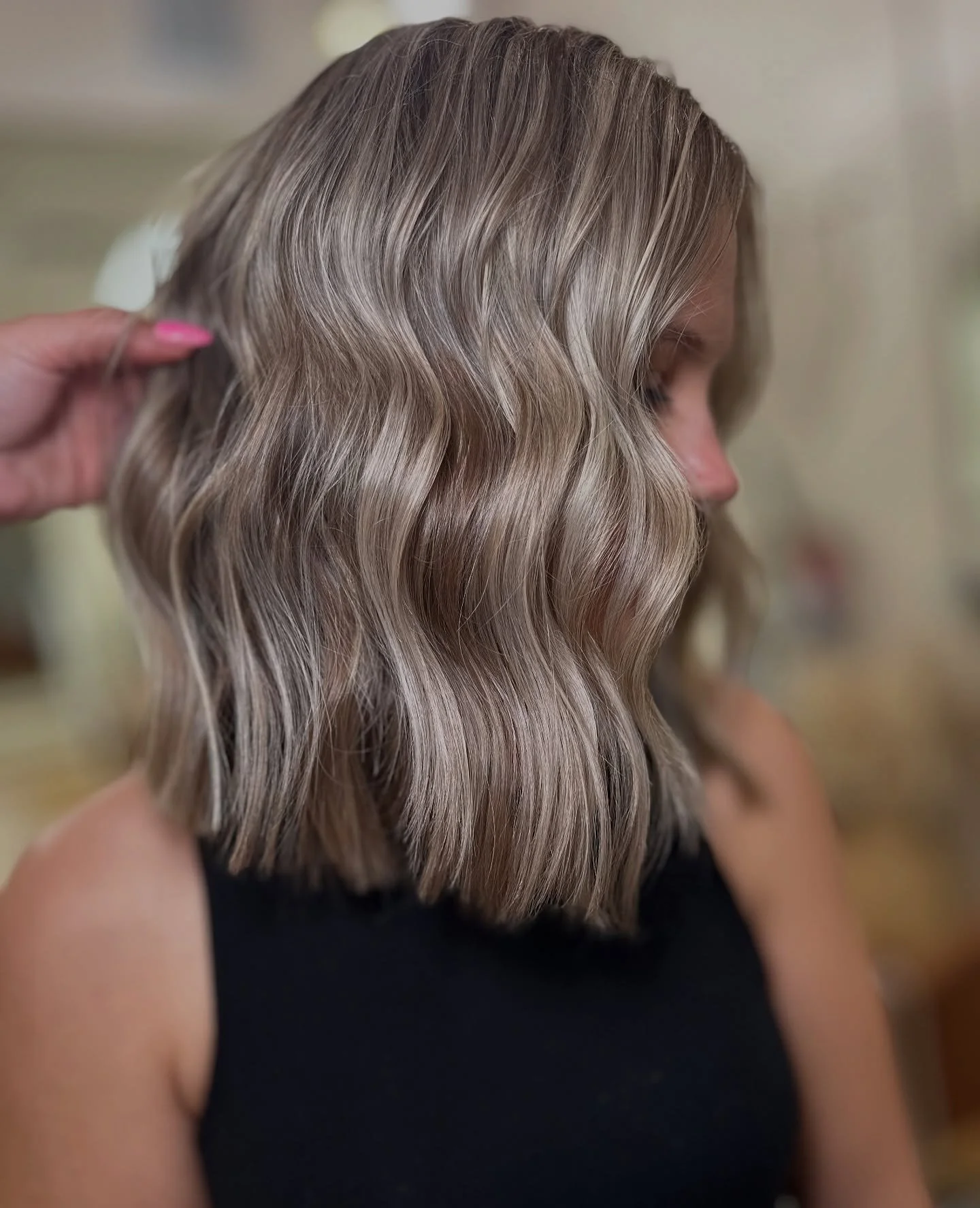 Big chop &amp; brightening up my sissy in law for summer 💇🏼&zwj;♀️✨

Summer blondes, your time is now. July books are almost full! Don&rsquo;t miss out.

🔗 https://www.beautybypaytonkeller.com/
