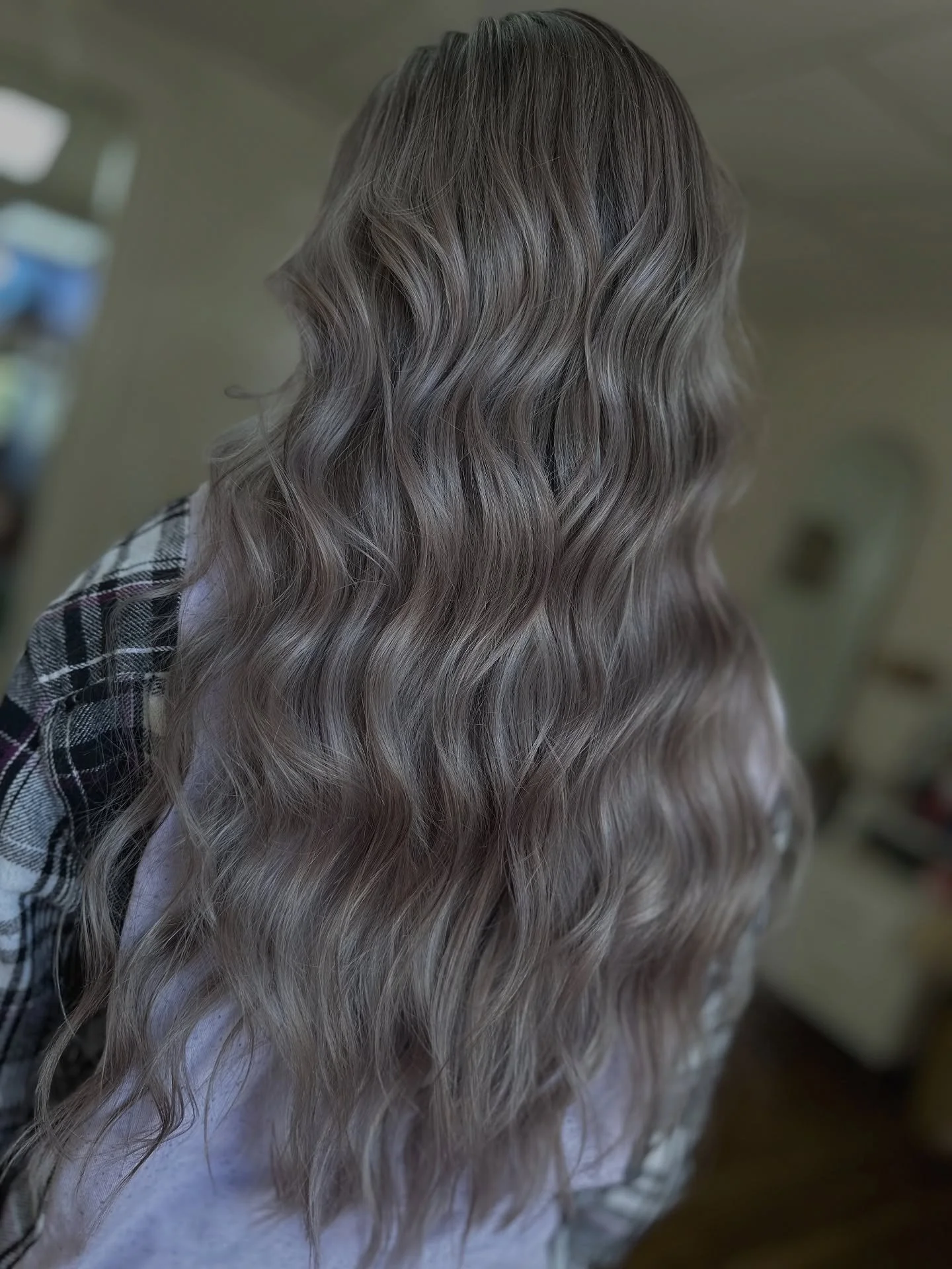 ✨ &ldquo;Wedding week glow-up for my cousin &mdash; icy, fresh, and ready to say I do! So excited for you and your big day Rooh 🤍❄️

#toledoohio #toledoohiohairstylist #downtowntoledo #419hairstylist #socialsuite #socialsuitesupport #nwohairstylist 