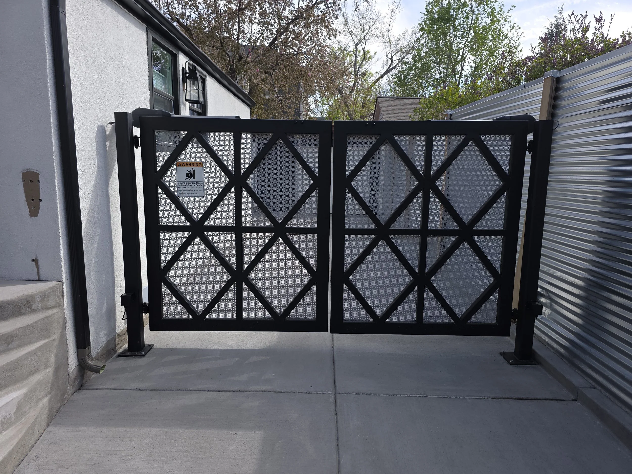 Custom Geometric Gate design