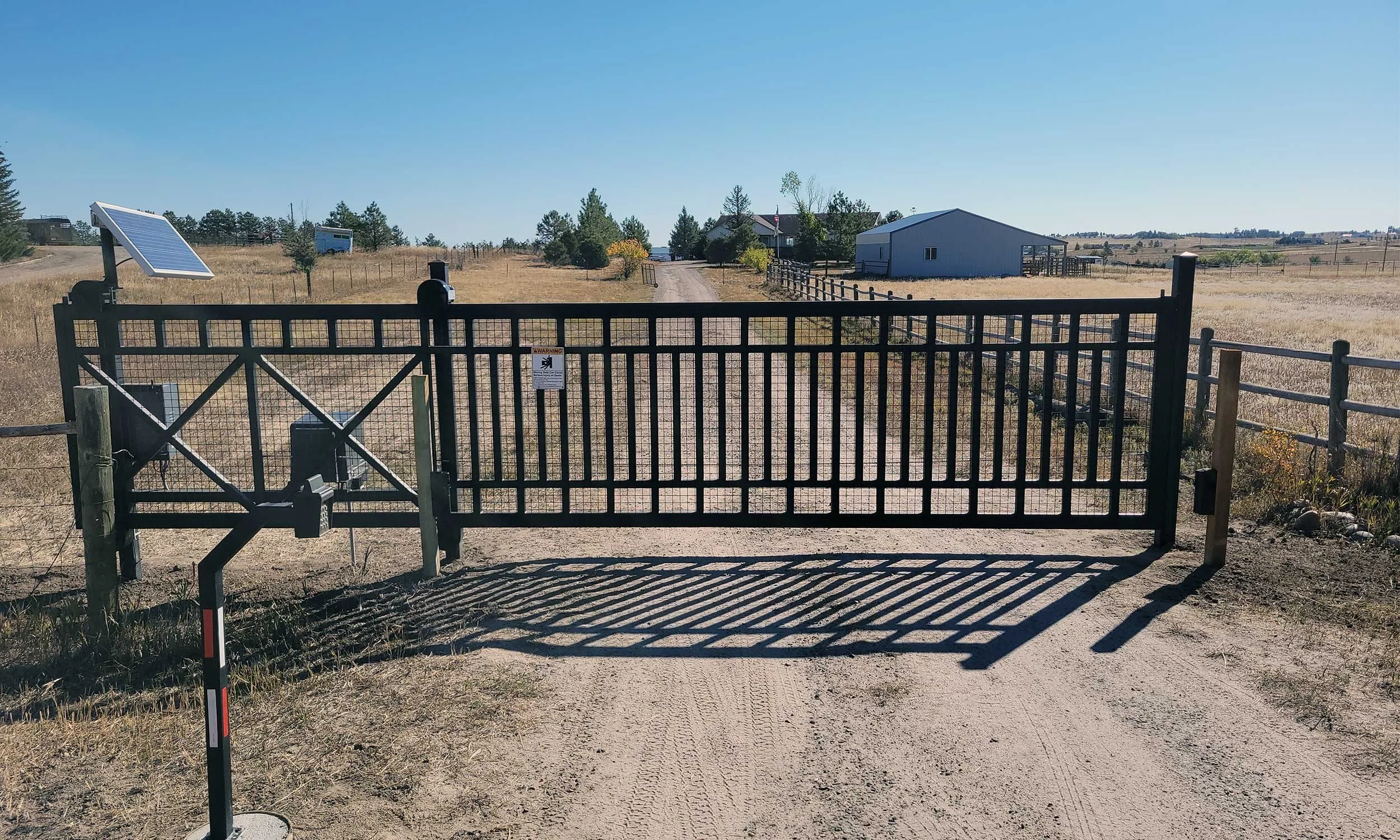 privacydrivewaygate1.jpg