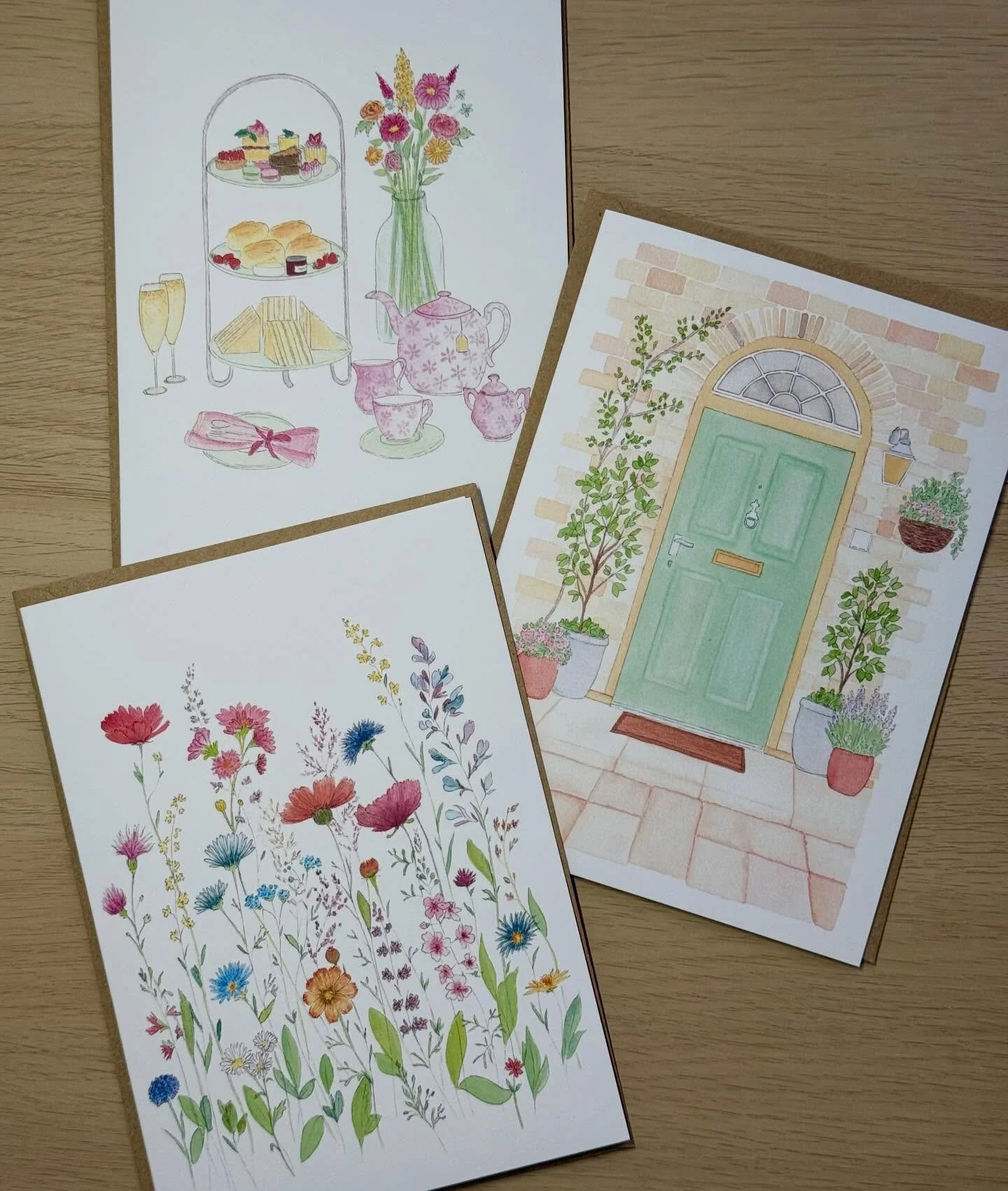 New greeting cards! 😍 I&rsquo;m so excited to share these &ndash; I worked on them for fun over Christmas and have finally turned them into actual cards! We have&hellip;

🍰 Afternoon Tea
🌸 Wildflowers 
🏠 New Home

They&rsquo;ll be making a debut 