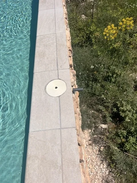 Skimmer repair and pool overflow tube by Fiberfix Ontinyent Valencia