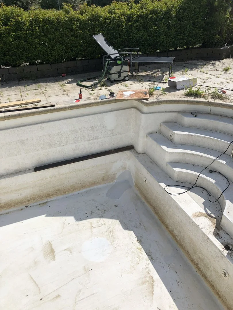 cracked leaking fiberglass pool repair Valencia Ontinyent Costa Blanca