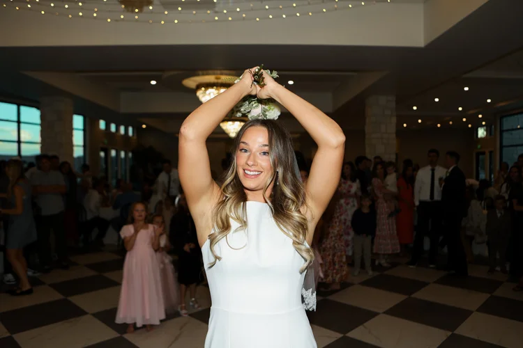 Cameron & Tara wedding at The Oz — photo 37