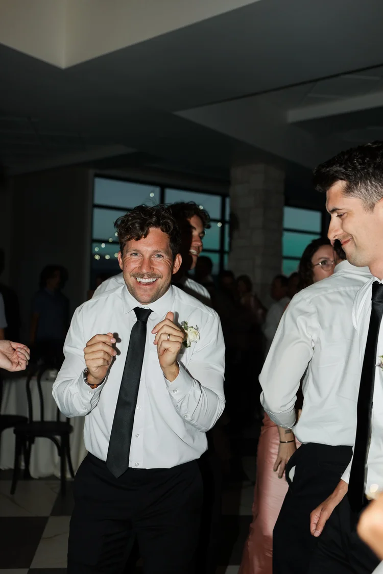Cameron & Tara wedding at The Oz — photo 76