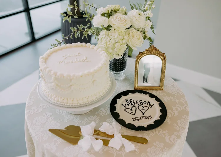 Kenzie & Ben wedding at The Oz — photo 10