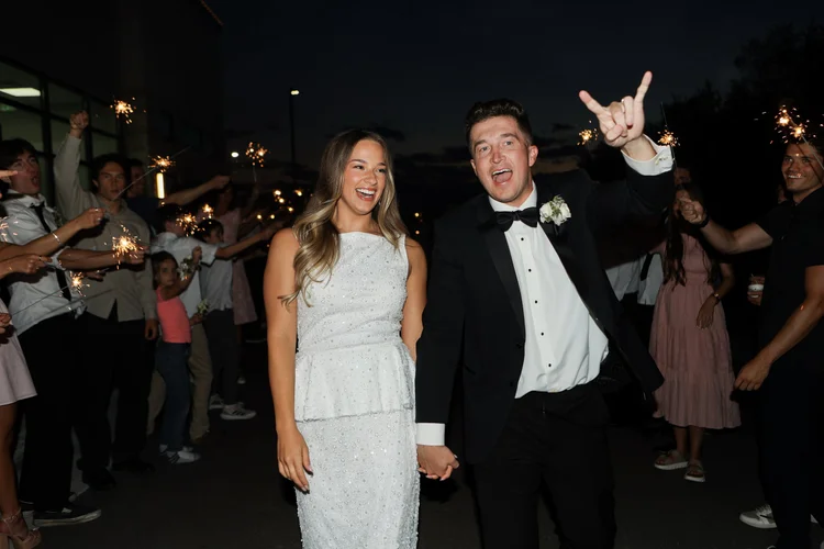 Cameron & Tara wedding at The Oz — photo 93