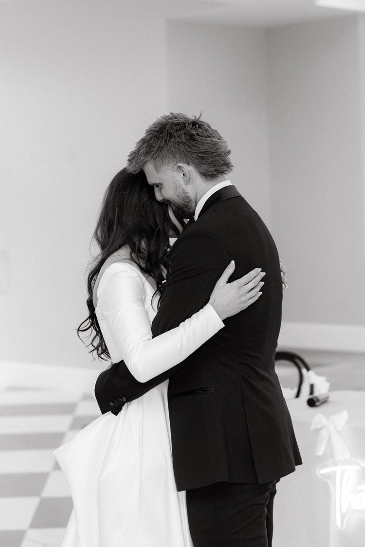 Bryce & Alexis wedding at The Oz — photo 125