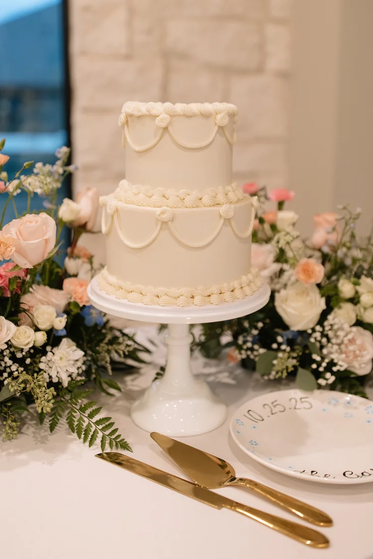 Mikey & Brenna wedding at The Oz — photo 29