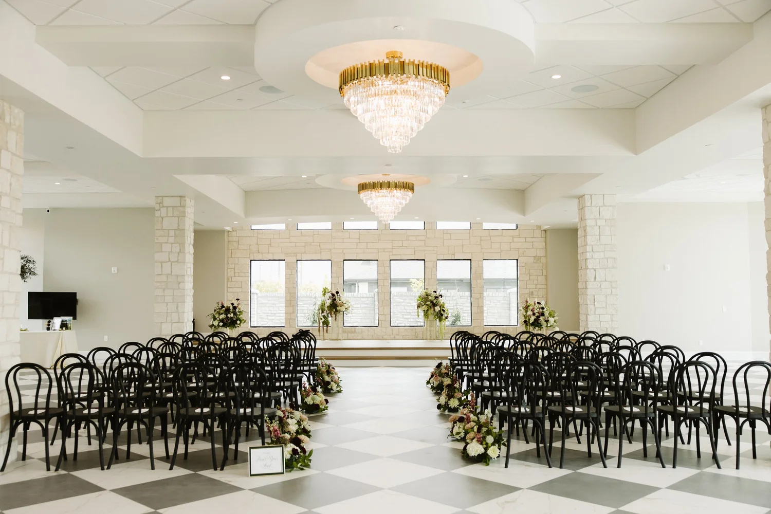 Emma & Cole wedding at The Oz — photo 1