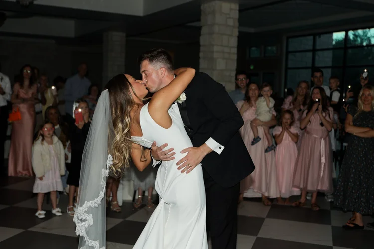 Cameron & Tara wedding at The Oz — photo 61