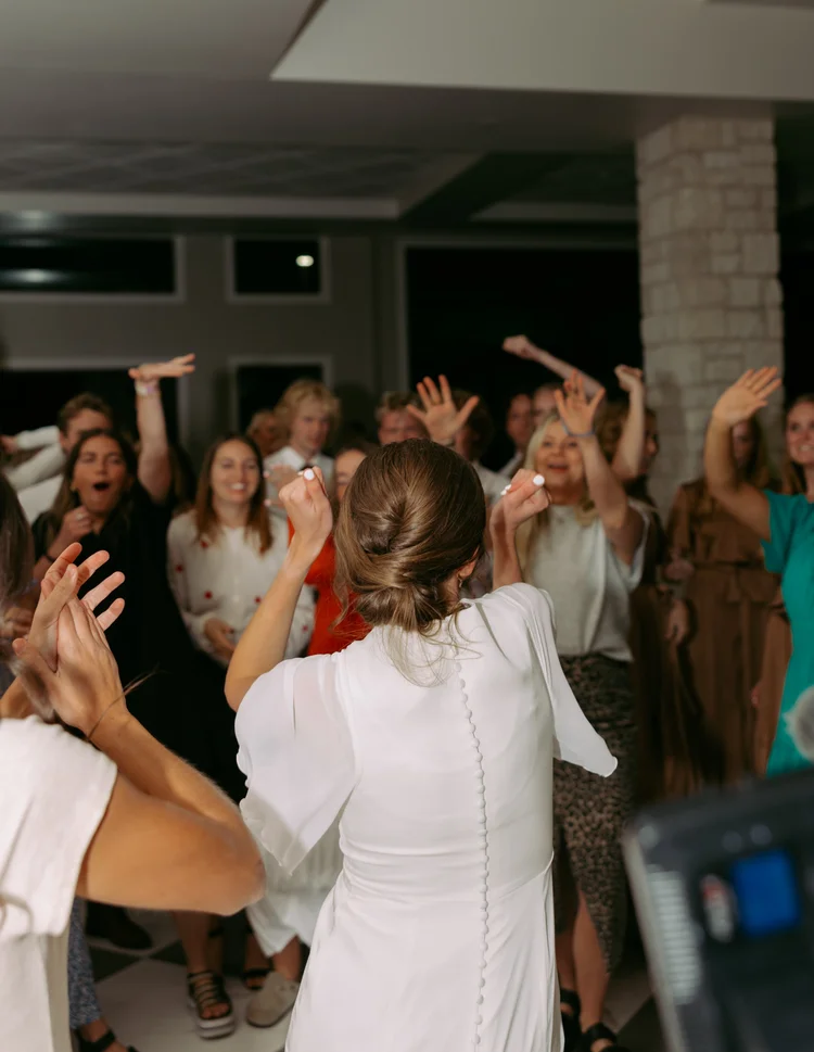 Tessa & Kyle wedding at The Oz — photo 27