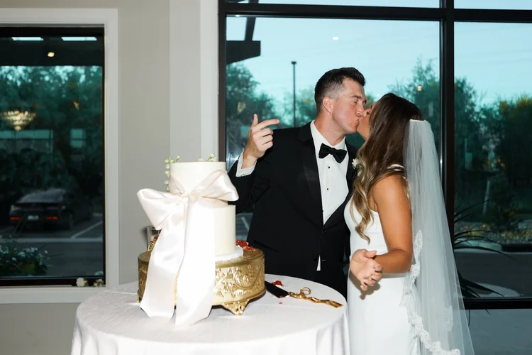 Cameron & Tara wedding at The Oz — photo 35