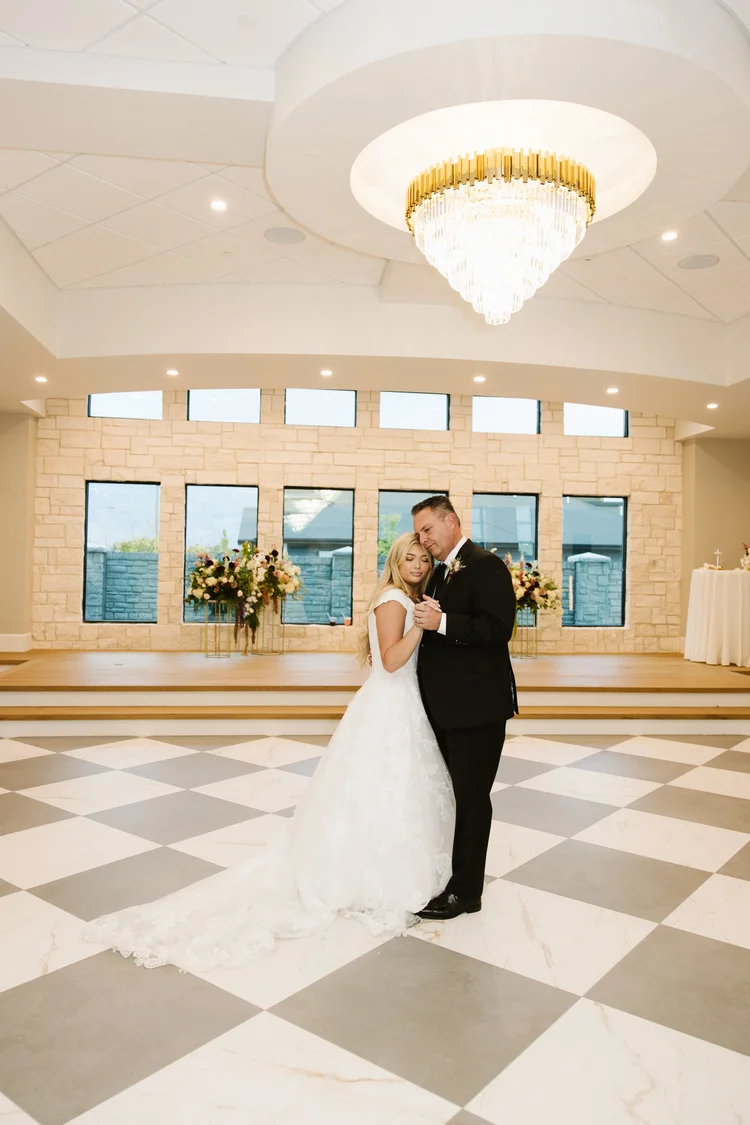 Emma & Cole wedding at The Oz — photo 56
