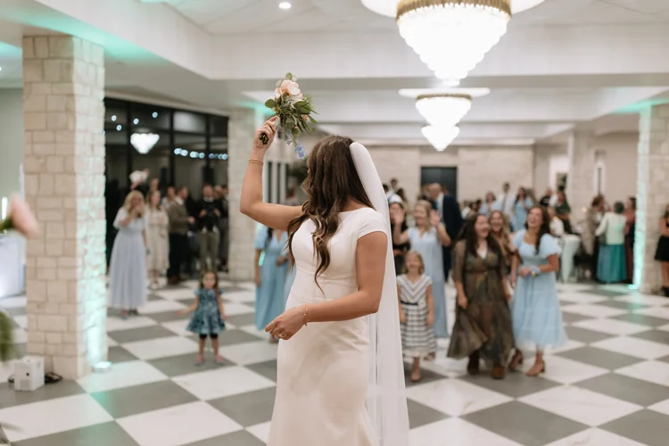 Mikey & Brenna wedding at The Oz — photo 33