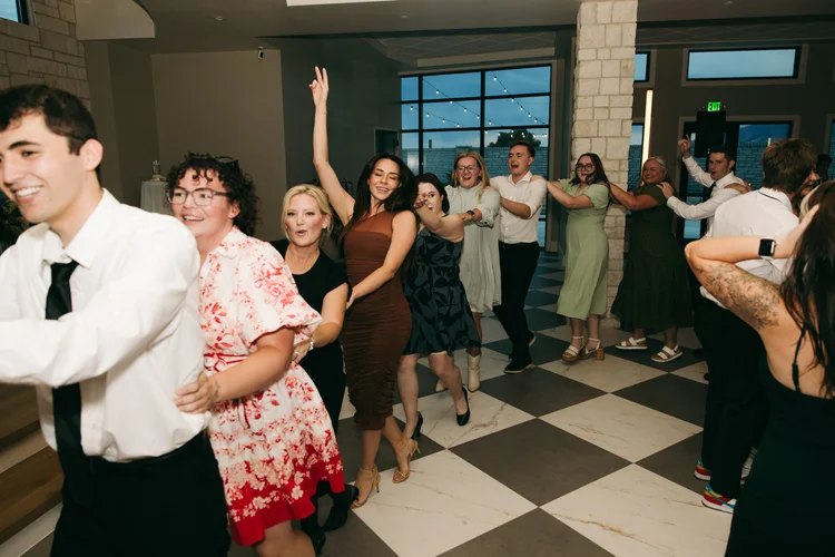 Emma & Cole wedding at The Oz — photo 64