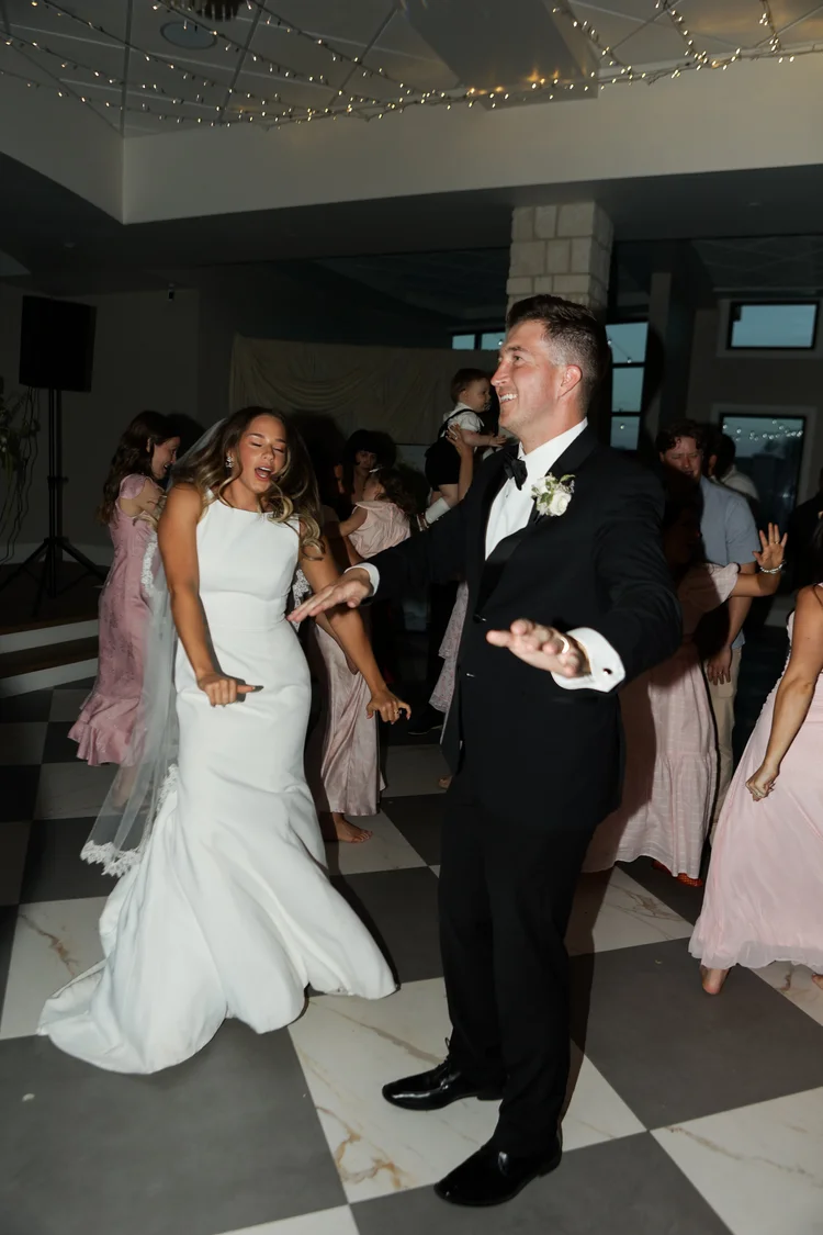 Cameron & Tara wedding at The Oz — photo 71