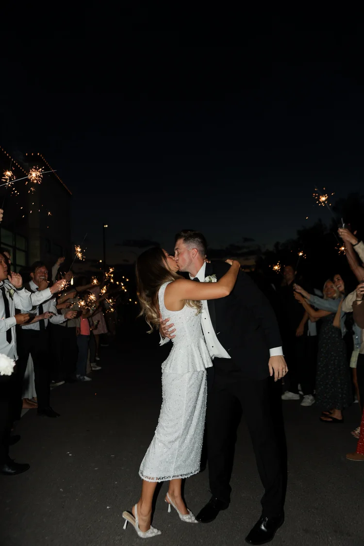 Cameron & Tara wedding at The Oz — photo 94