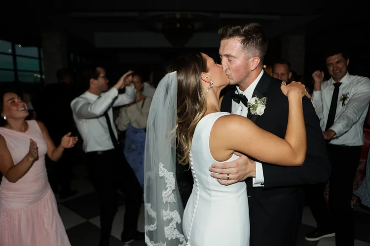 Cameron & Tara wedding at The Oz — photo 81