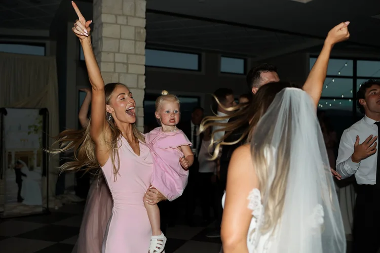 Cameron & Tara wedding at The Oz — photo 77
