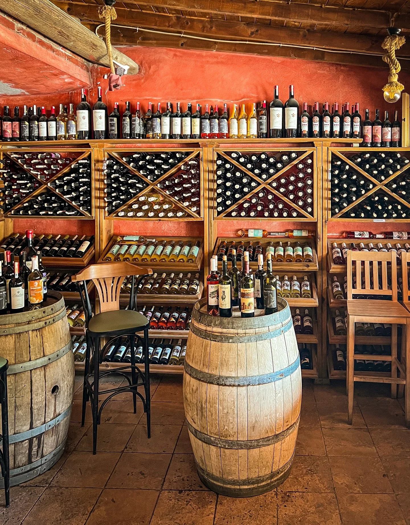 Barrels of time. Bottles of stories.🍷

One of my favorite wineries, where I go to sip slowly, stay long, and let the world melt into oak and velvet.

Location: @yorgonun_mahzeni 

#WineryVibes #WineLovers #BarrelRoom #VinoTime #WinetastingExperience
