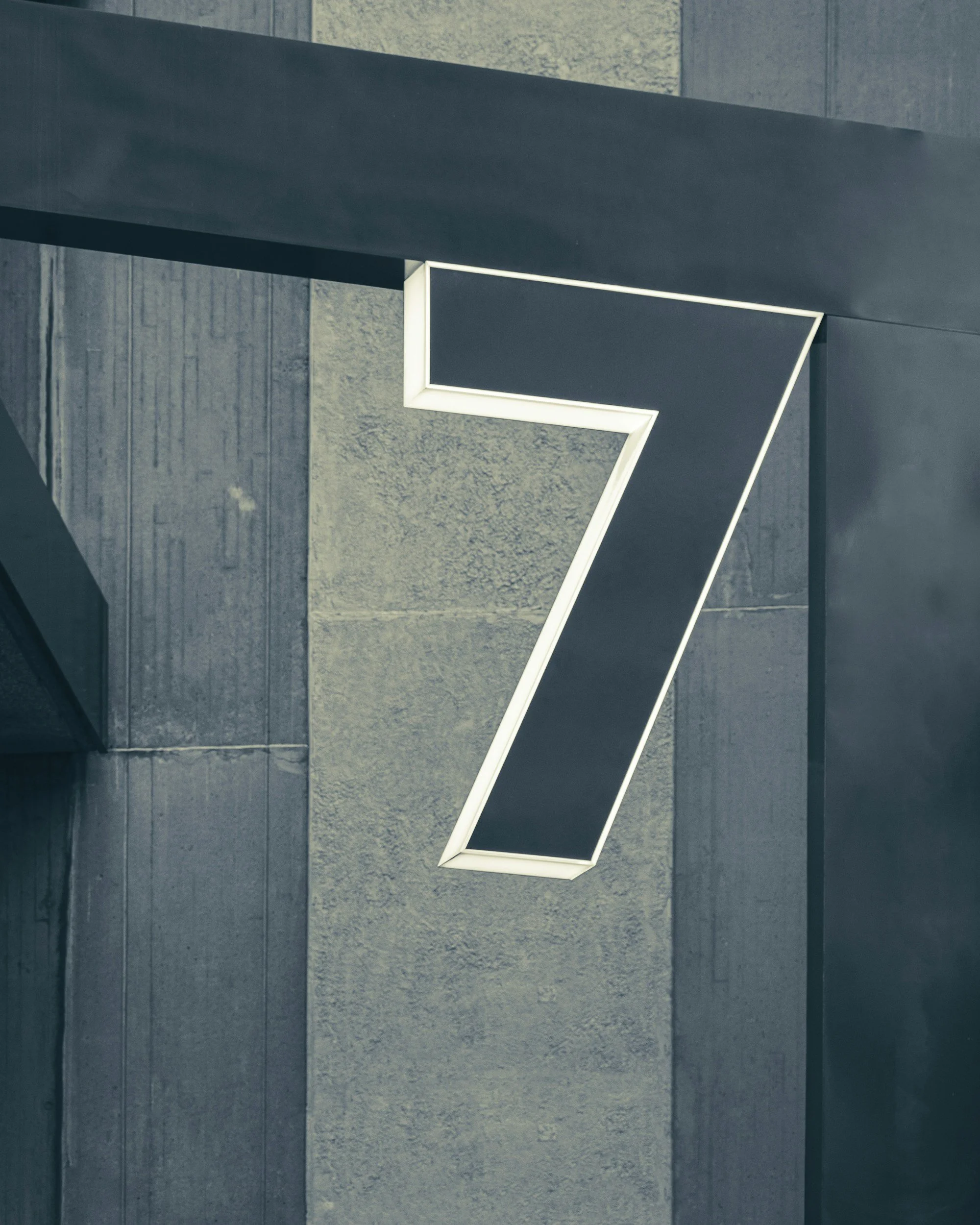 7