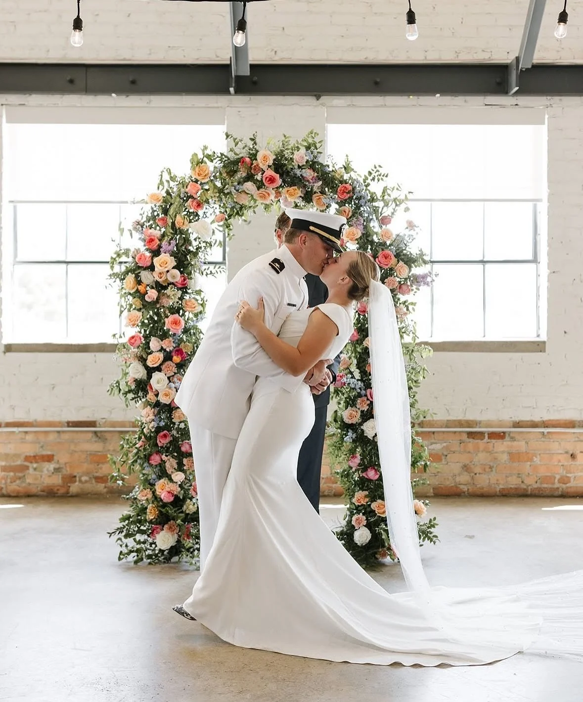 2026 is already looking bright, fresh &amp; full of love!💐Brides, it&rsquo;s not too late to book with us for your dream wedding this year🤍🎉