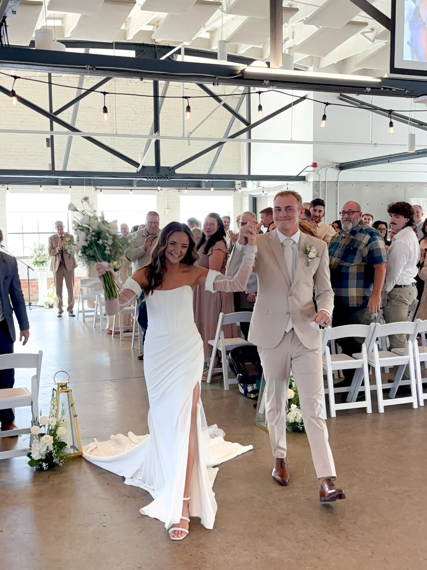 Reminiscing on sunnier days!☀️✨ Looking forward to our Spring &amp; Summer weddings!🌱 If you have an event you&rsquo;d like to host in the coming months, reach out to our sales manager for remaining availability, deals, and more! You can reach her a