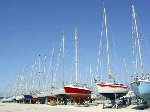 Bateaux de plaisance amarrées au port de Martigues