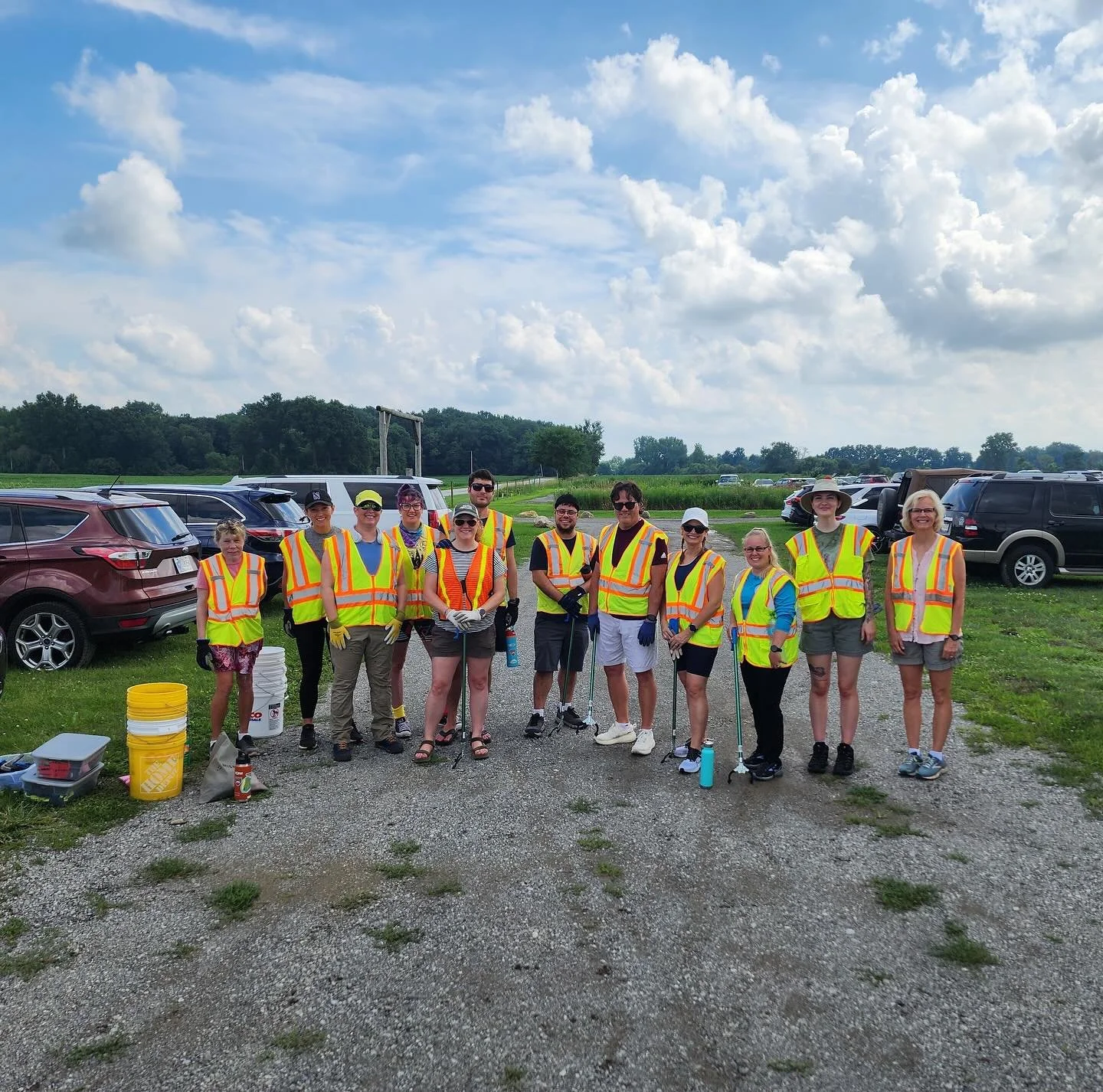 Thank you SO MUCH!!!! To everyone who came out and braved the heat with us for our clean-up this past Sunday!! 🌎&hearts;️🌎

We collected over 8 full bags of garbage just by being outside for less than an hour cleaning up. 

You all are rockstars!! 