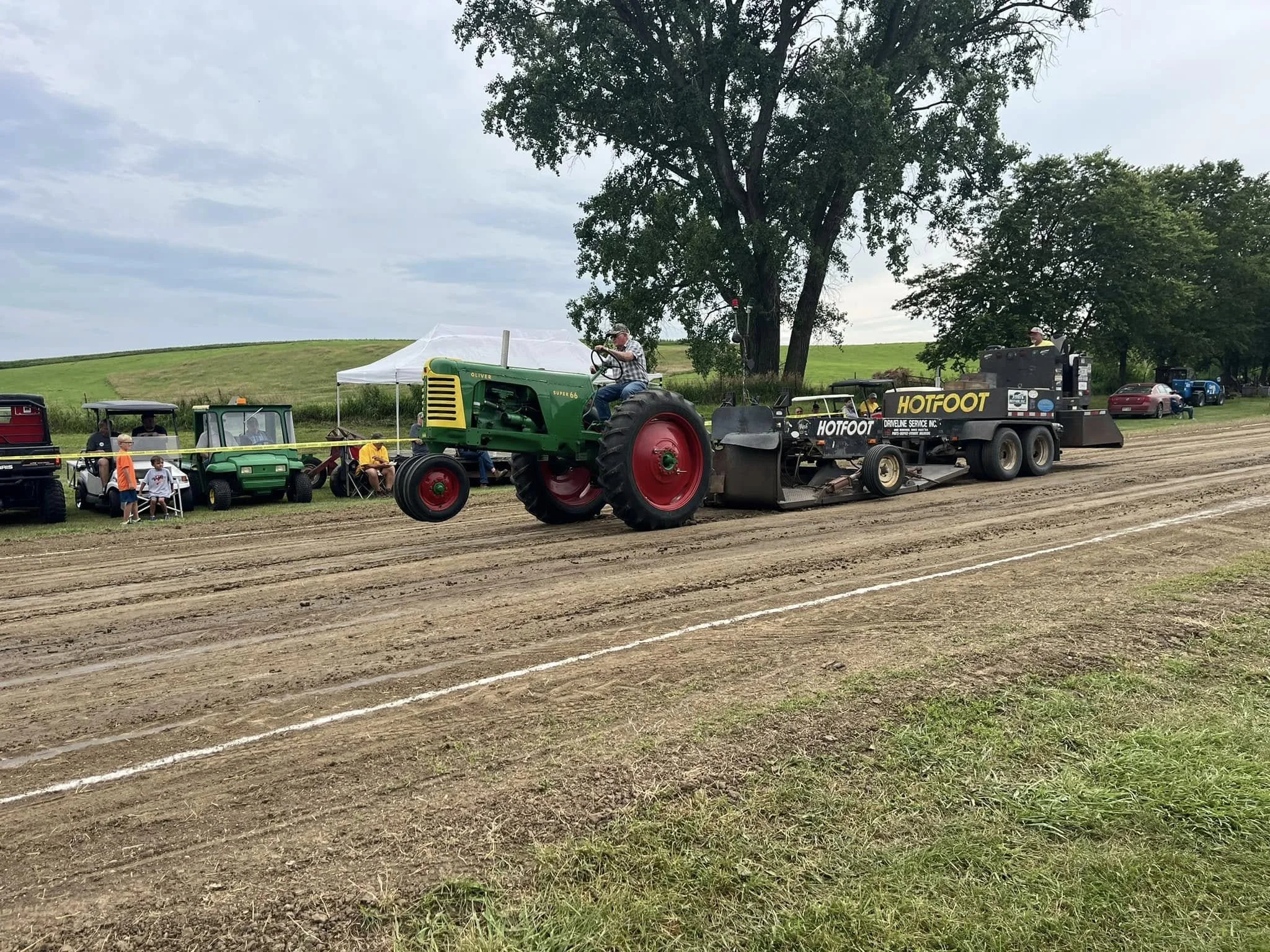 Tractor Pull.jpg