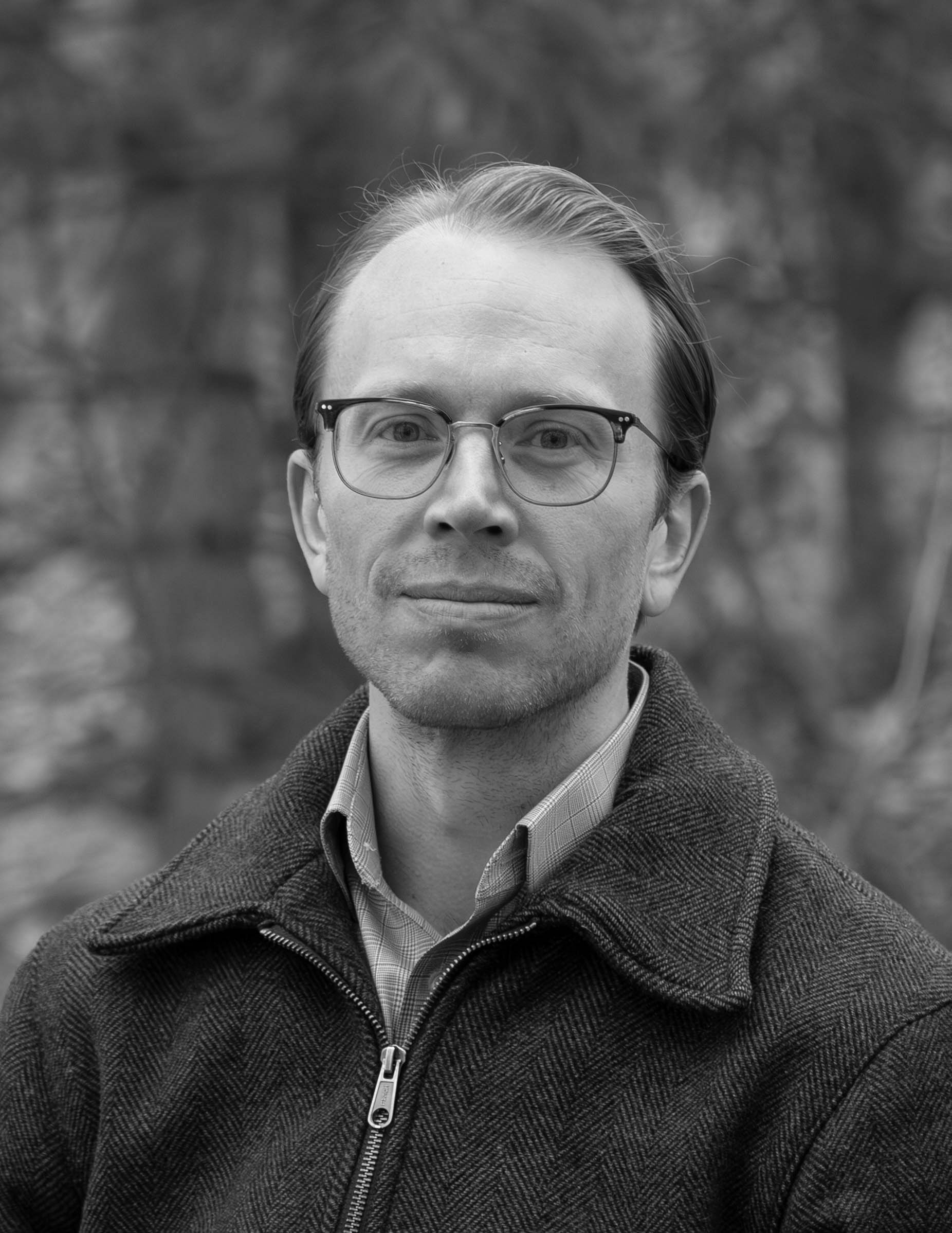 Nick McMillan (Macduff) a recent transplant to Maine, is thrilled to make his first mainstage production appearance. He holds an M.A. in English Language and Literature from the University of Tulsa, served on the board of the Tulsa Shakespeare Compan