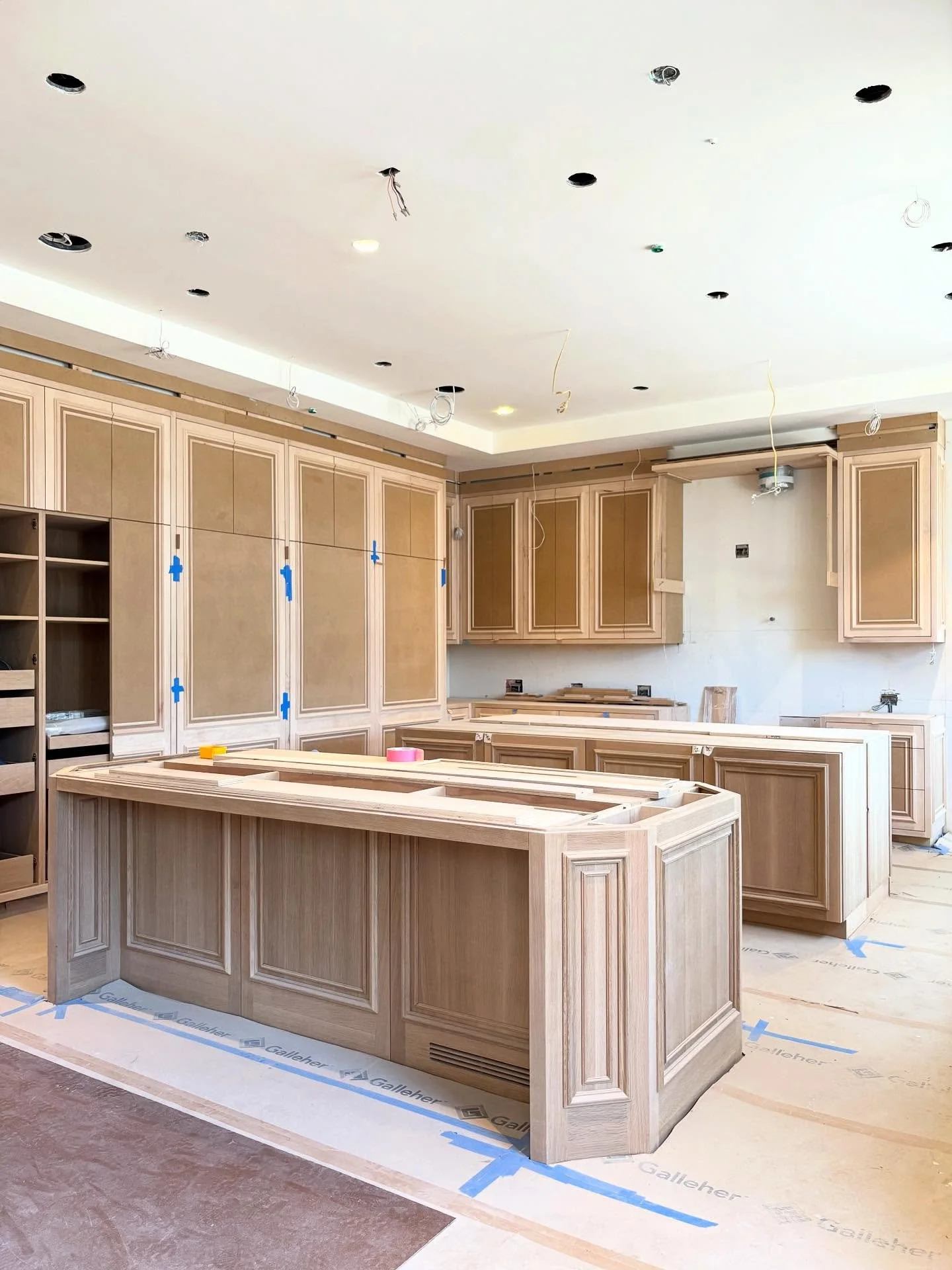Complex angled 📐construction on 1 of 2 primarily solid Oak paneled Kitchen Islands for our project in the Huntington Palisades! 🌊☀️ 

More images coming soon! 🔜