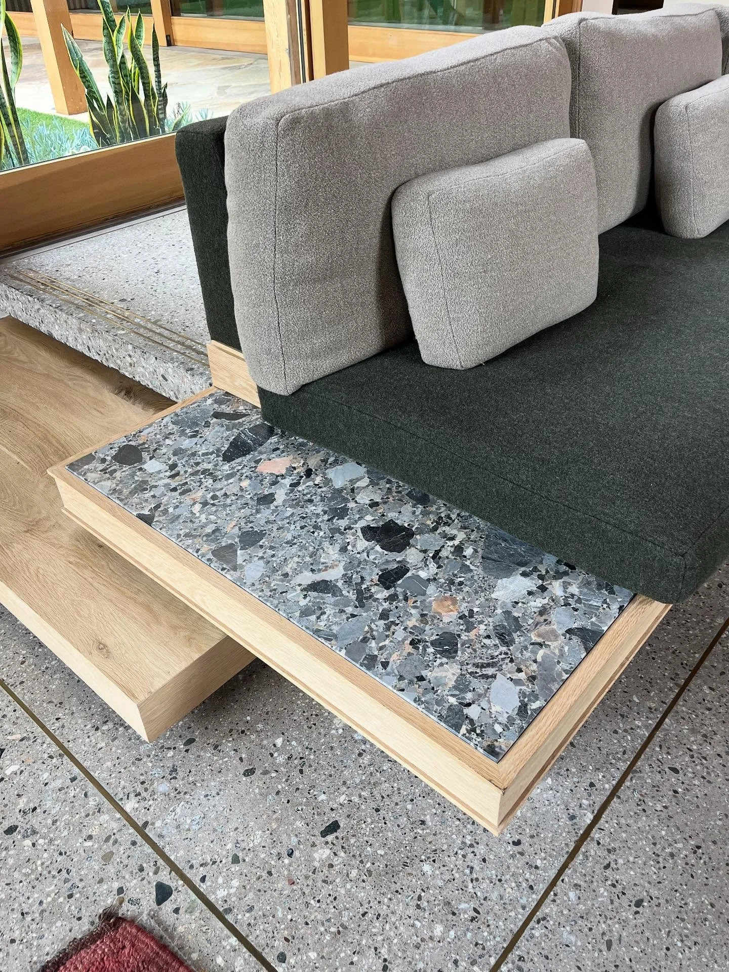 Rustic White Oak social pit located in the middle of Venice Beach! ☀️🌴 

Brilliant layout &amp; details from the thick Oak steps bridging the brass inlay terrazzo floors to the tiered ceppo de gris marble side table makes for a relaxing and inviting