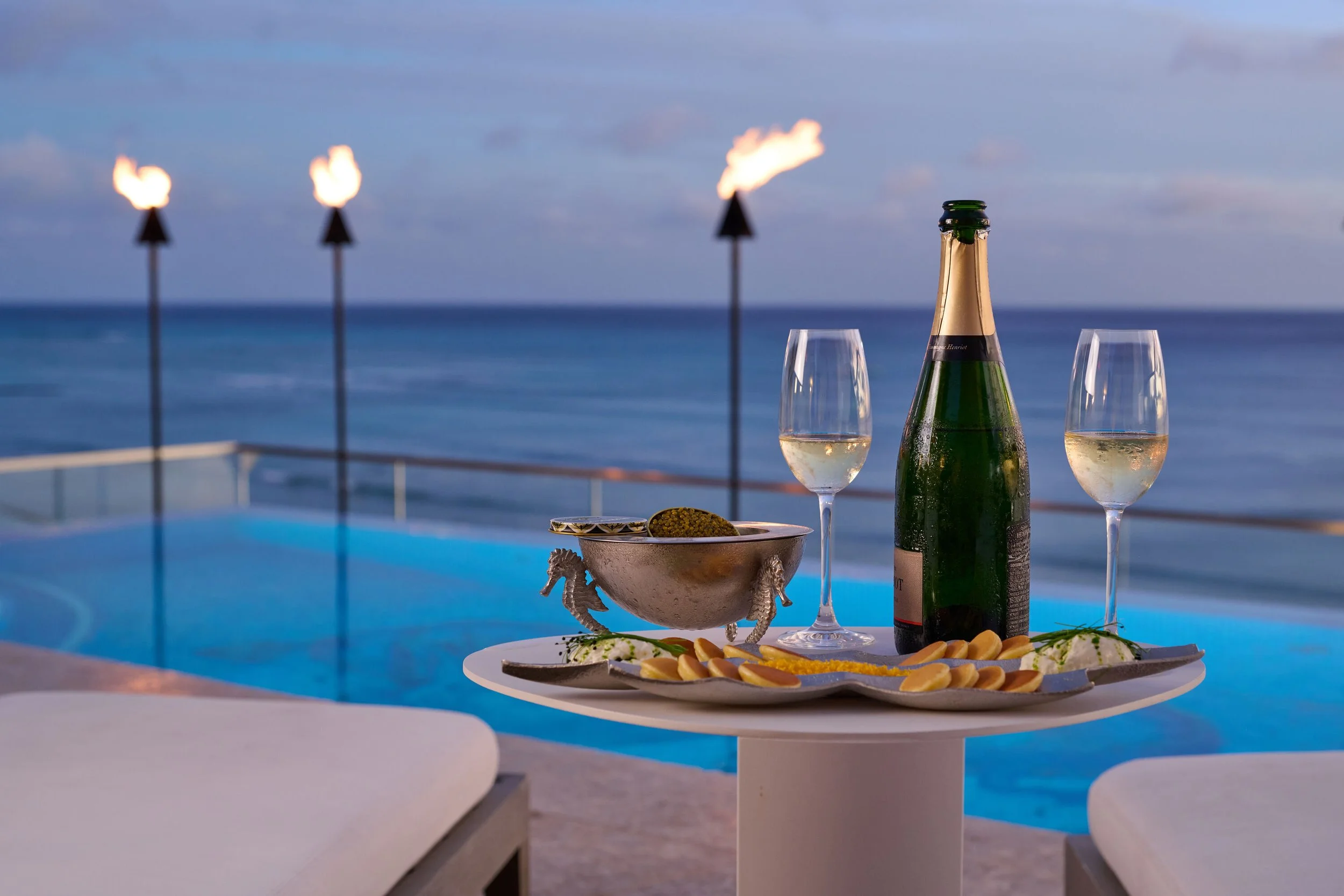 ESPACIO-Sunset-Champagne-and-Caviar-3000x2000.jpg