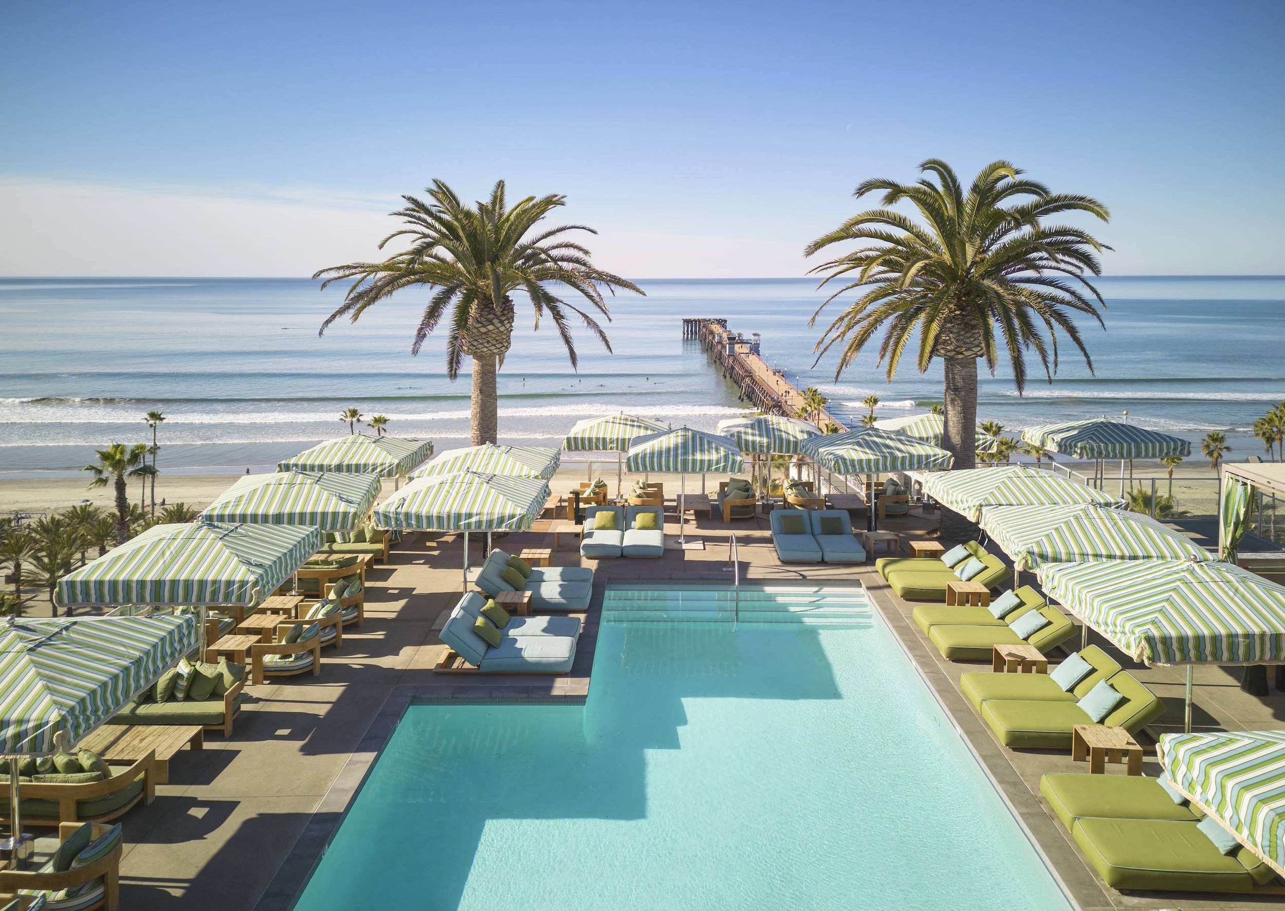 WHERE THE HOLIDAYS MEET THE PACIFIC