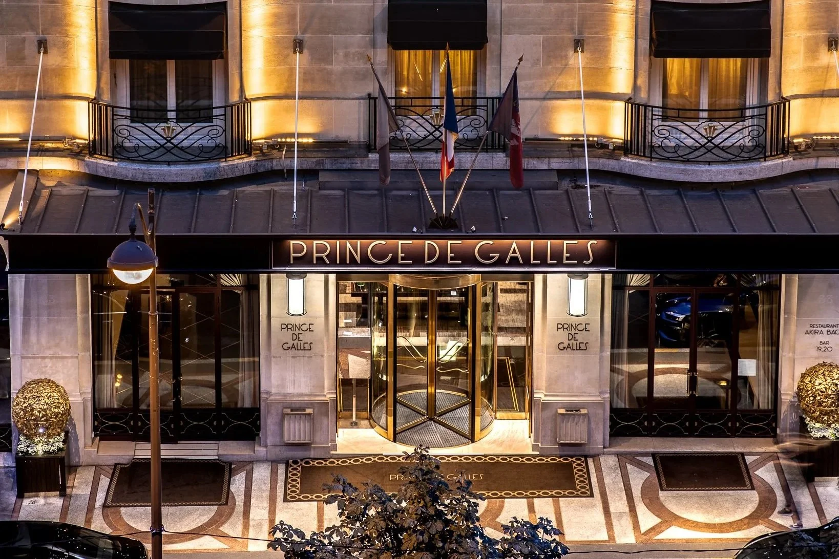 THE PARISIAN ART OF LIVING AT PRINCE DE GALLES